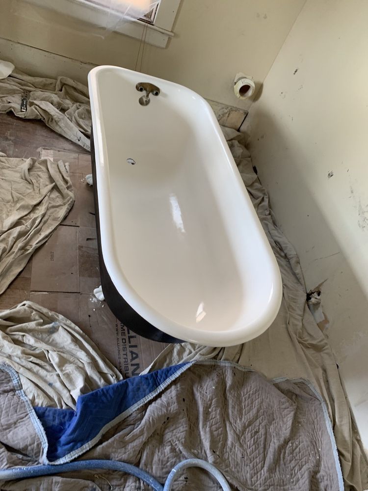 Photo of Bathtub Reglazing on the Hudson