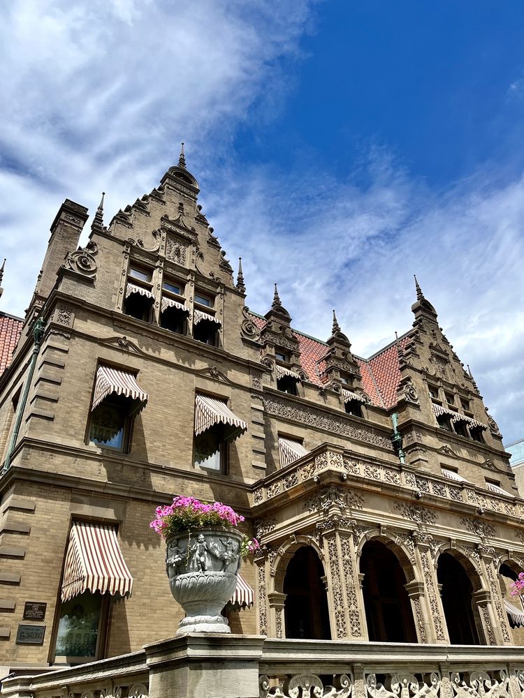 Photo of The Captain Frederick Pabst Mansion