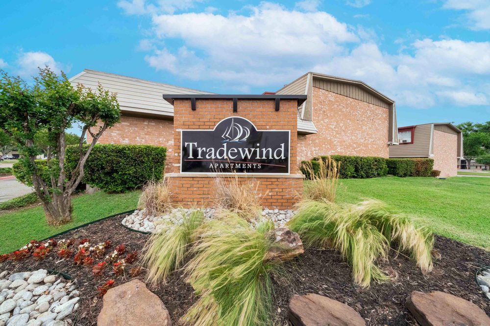 Photo of Tradewind Apartments