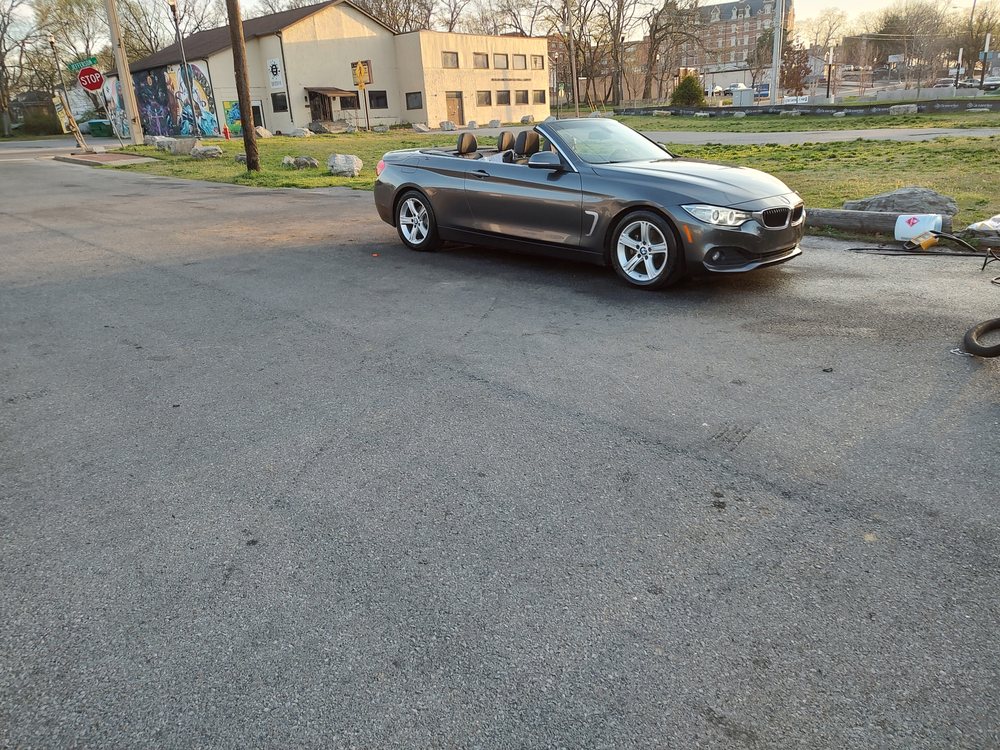 Photo of Masterdetail car wash service