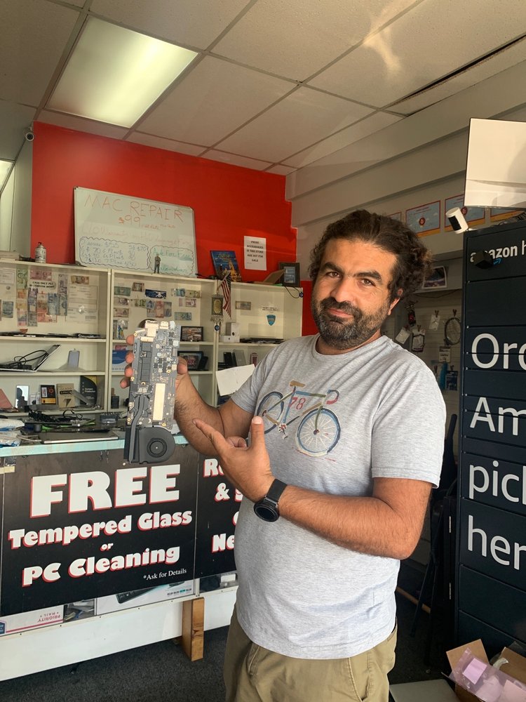 Photo of Computer Geek 911