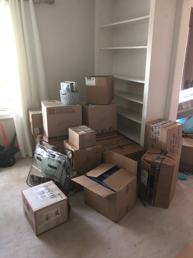 Photo of 1-800-PACK-RAT