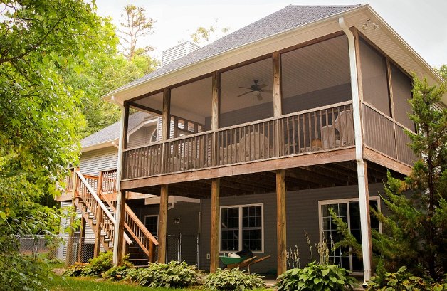 Photo of Lawrence Deck Builders