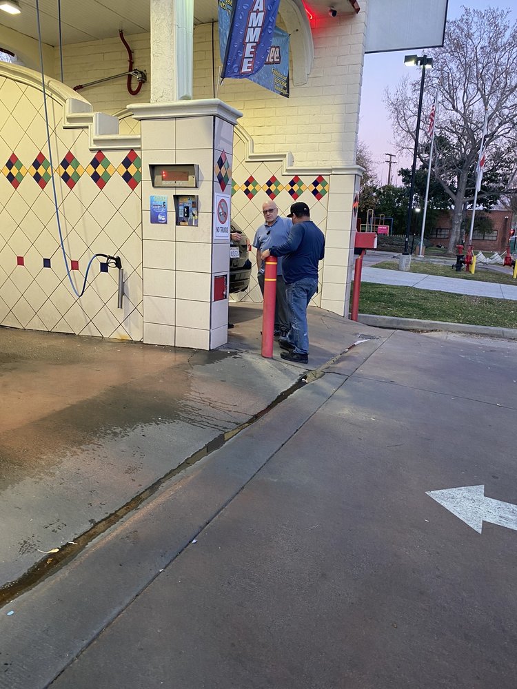 Photo of Quick Splash 'n' Dash Car Wash