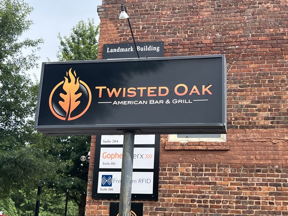 Photo of Twisted Oak American Bar and Grill