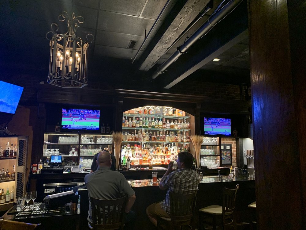 Photo of Twisted Oak American Bar and Grill