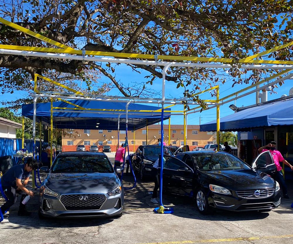 Photo of Flamingo's Laundromat