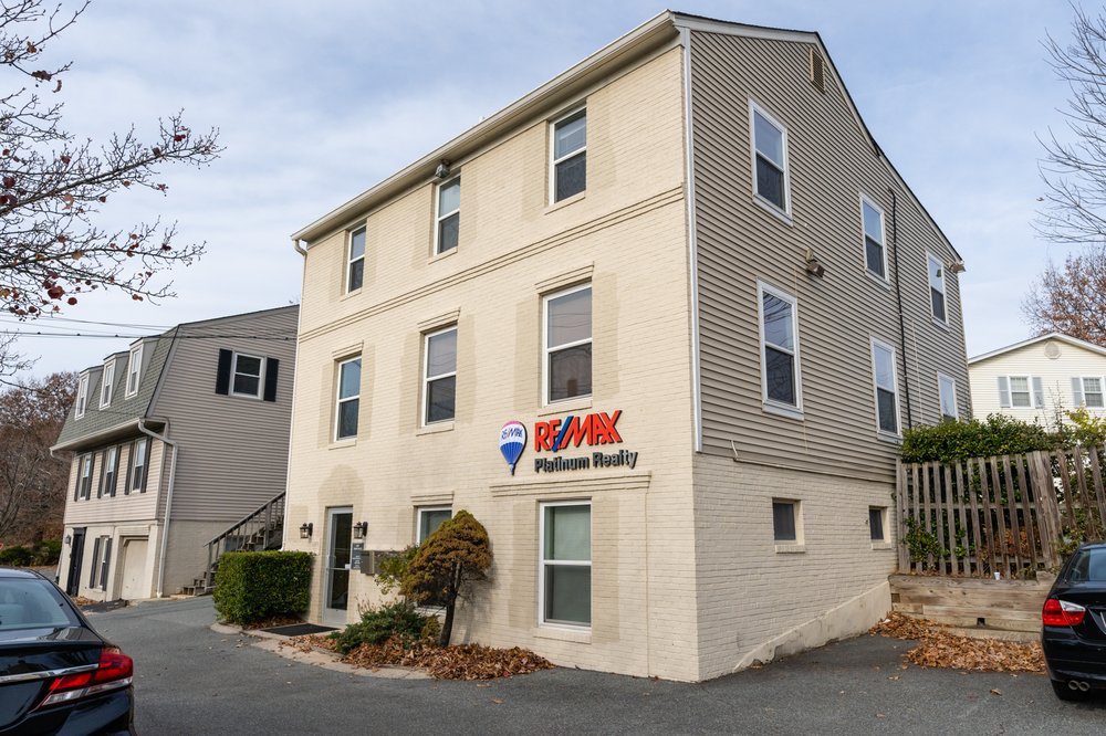 Photo of Wayne Mann - RE/Max Platinum Realty