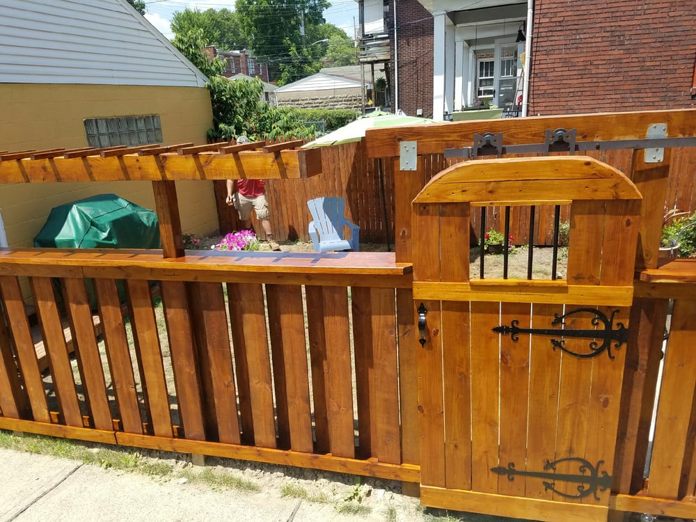 Photo of Shortley Fencing