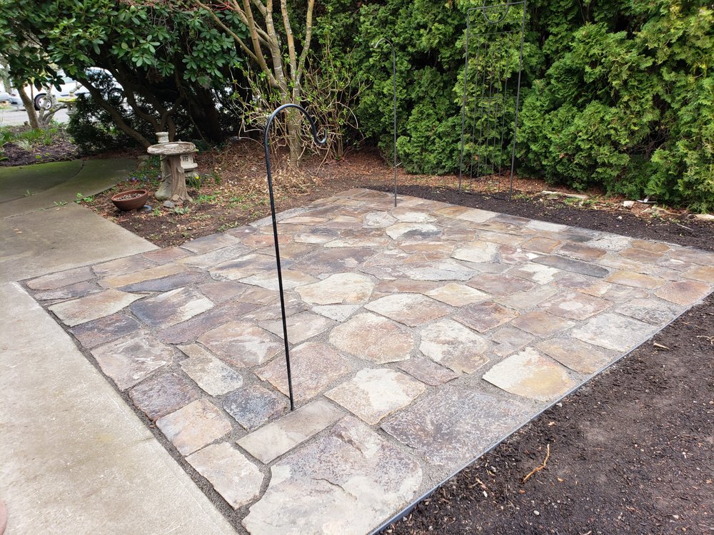 Photo of Lee's General Landscaping and Yard Clean Up