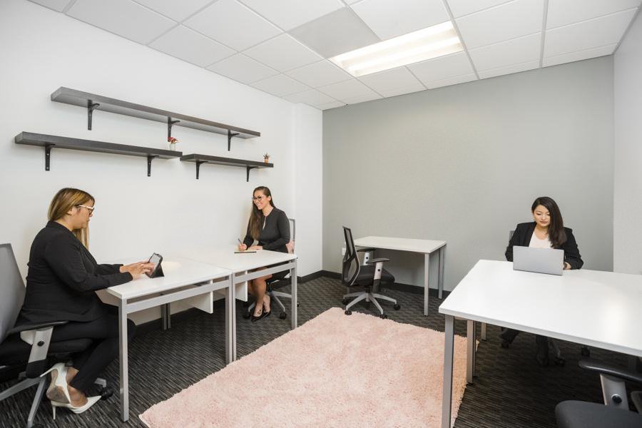 Photo of Regus California Diamond View