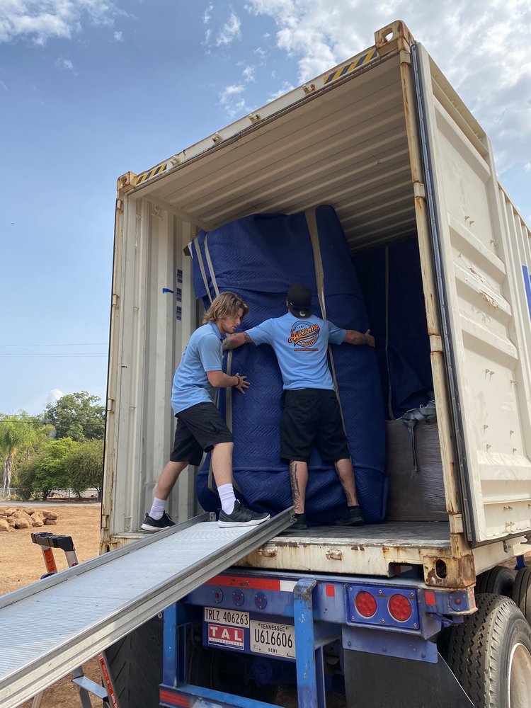 Photo of Awesome Movers