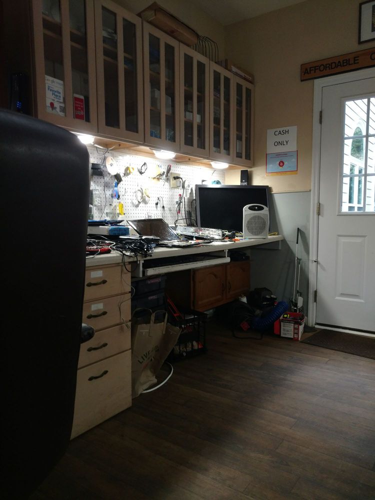 Photo of Affordable Computer Repair By DJ