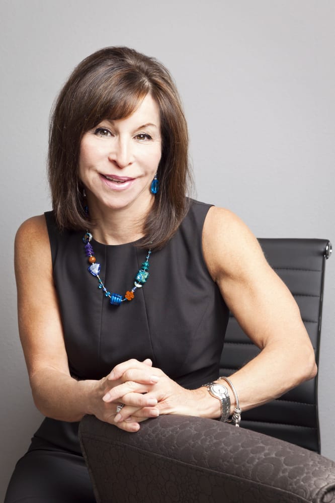 Photo of Vickie Adams, CFP CDFA