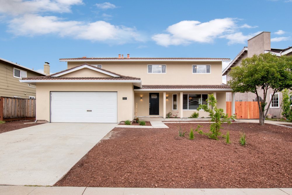 Photo of Liz Puga - ESP Real Estate