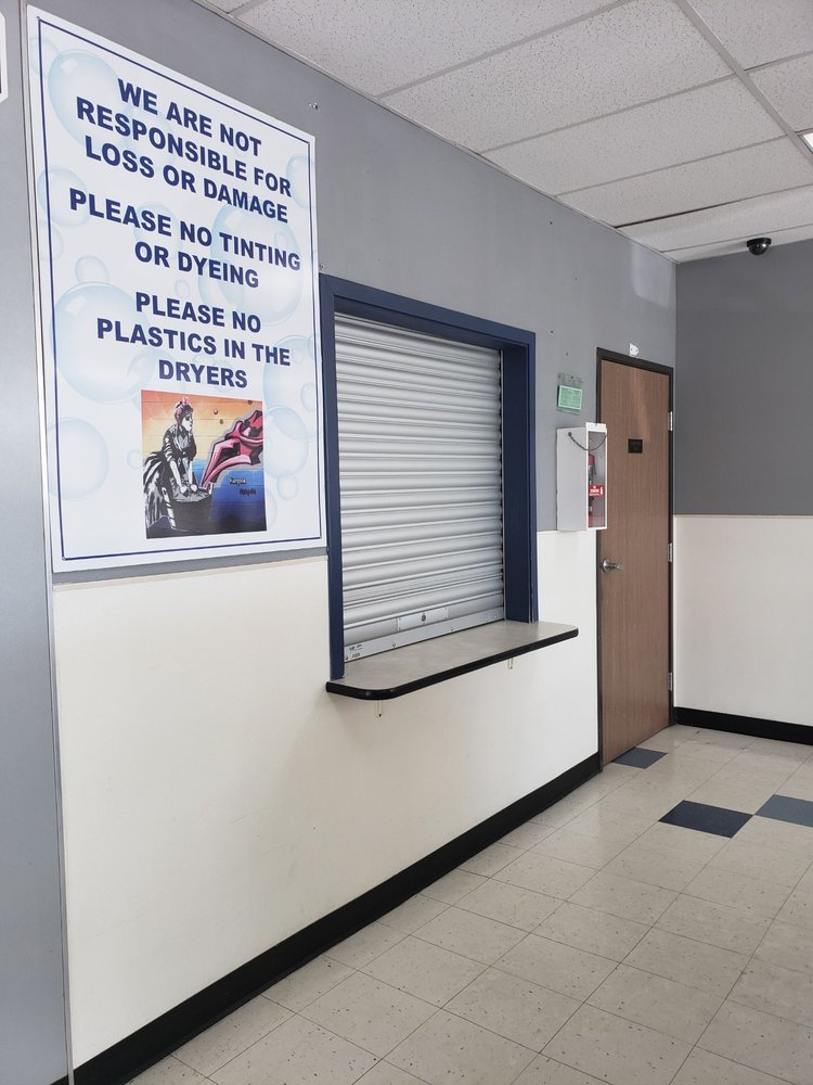 Photo of El Cajon Launderland