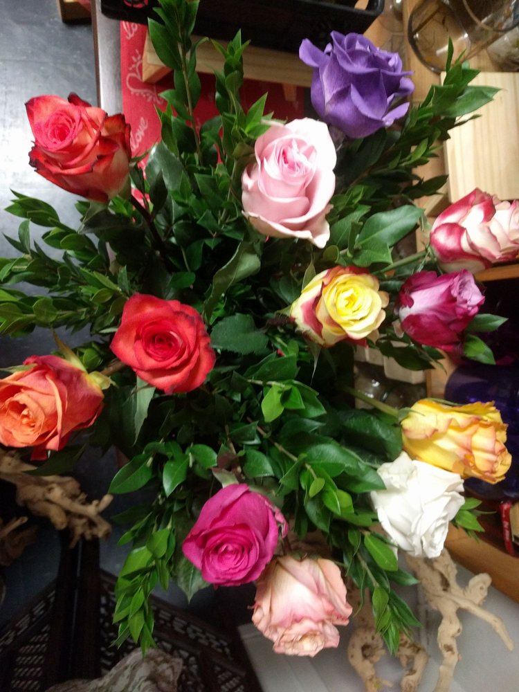 Photo of Luzney's Flowers & Gifts