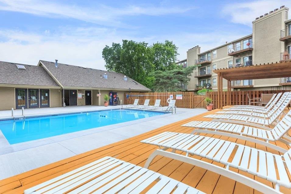 Photo of Cloverset Valley Apartment Homes