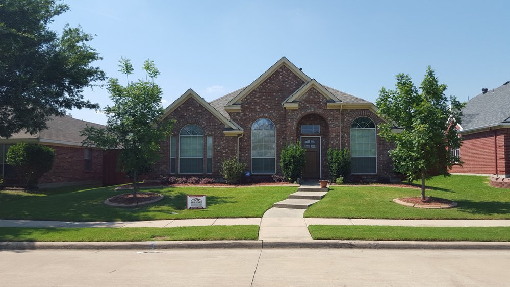 Photo of Red River Roofing And Exteriors