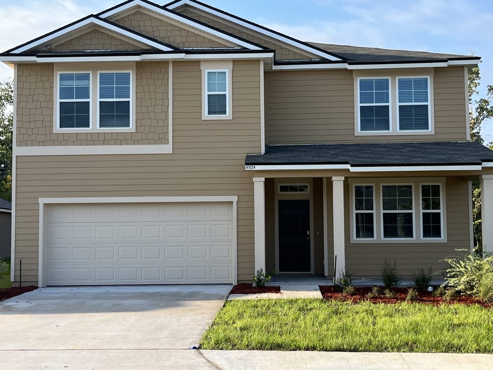 Photo of Julia Levy - Iron Valley Real Estate