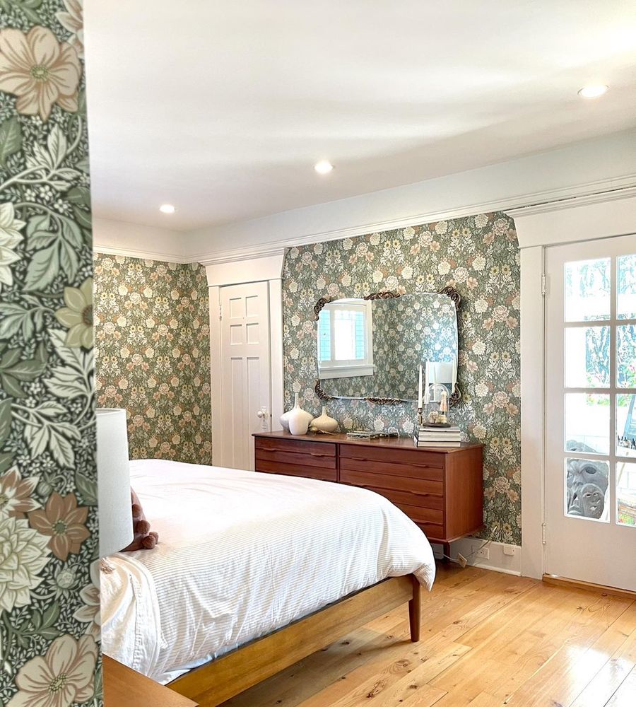Photo of Professional Wallpaper Artisans