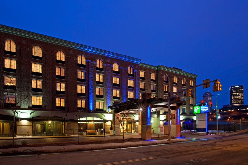 Photo of Holiday Inn Express & Suites Pittsburgh-South Side