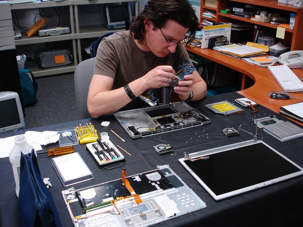 Photo of Macintosh Guru