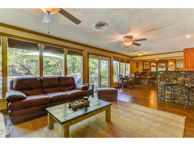 Photo of Arlene Maze - Dochen Realtors
