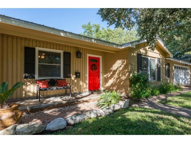Photo of Arlene Maze - Dochen Realtors