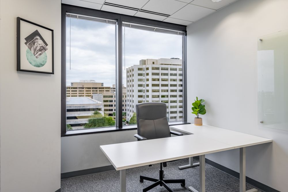 Photo of Pinnacle Workspace at Tysons