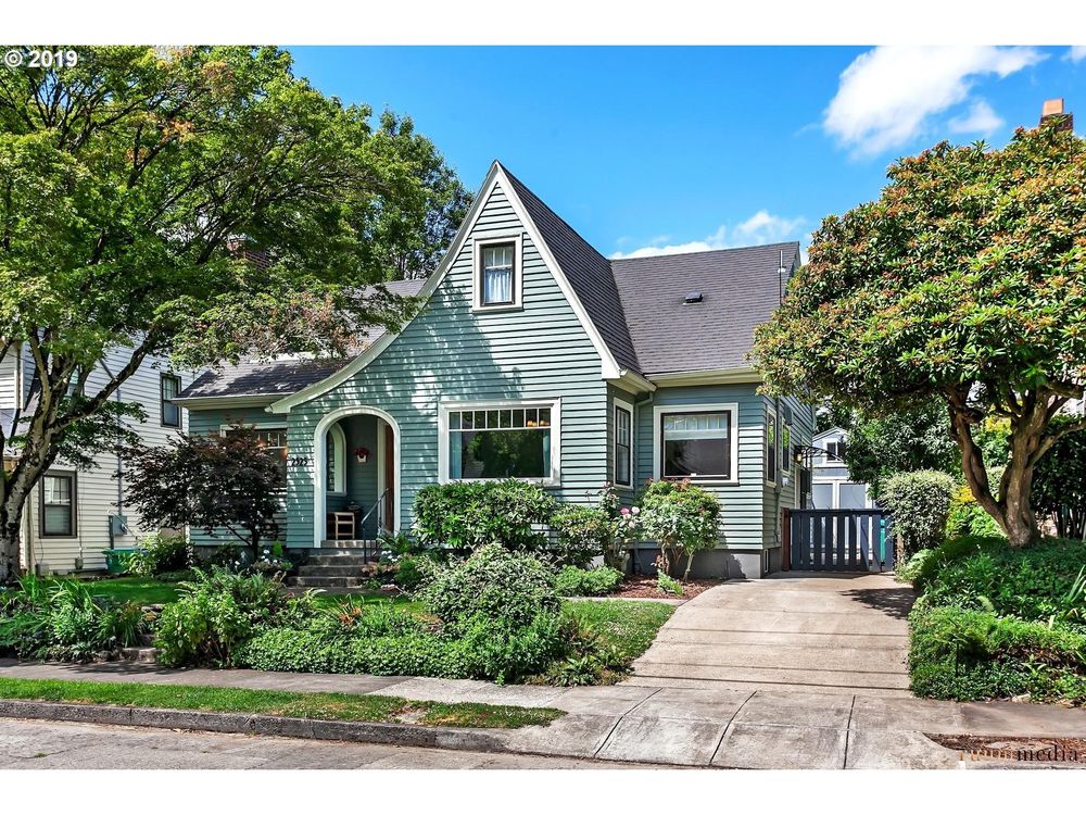 Photo of Liberty Dilger - BOX Real Estate