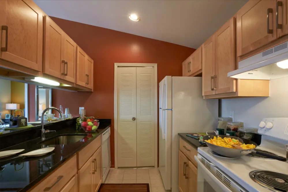 Photo of Lakeside Terraces Apartments