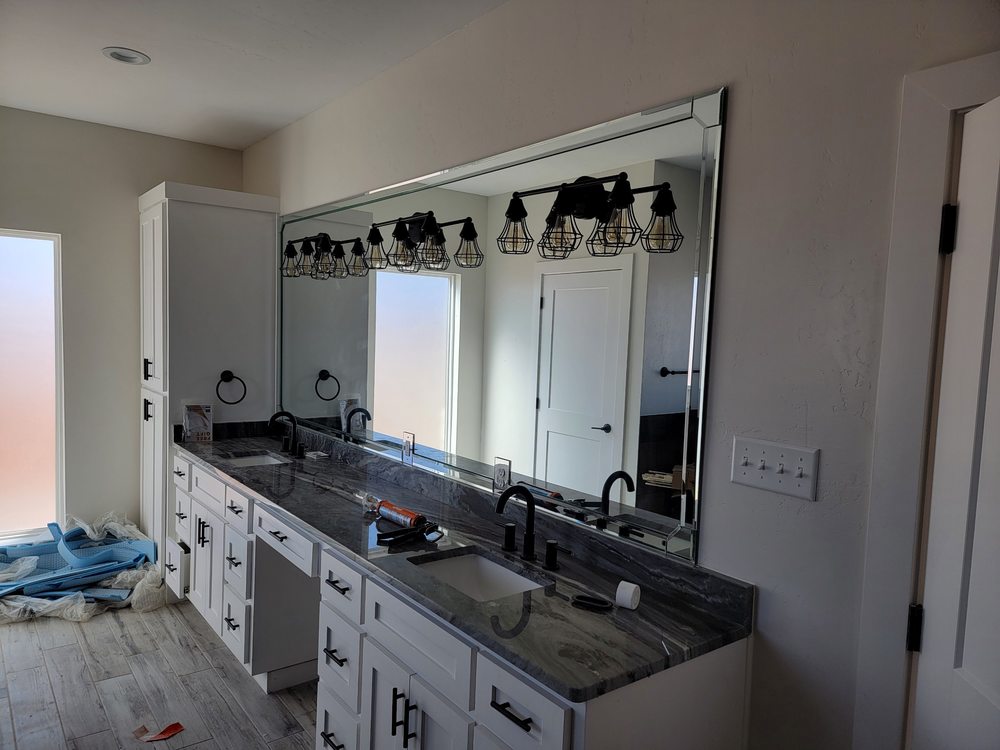 Photo of MidTex Glass