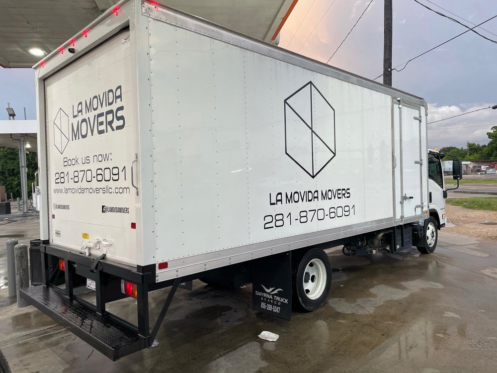 Photo of La Movida Movers