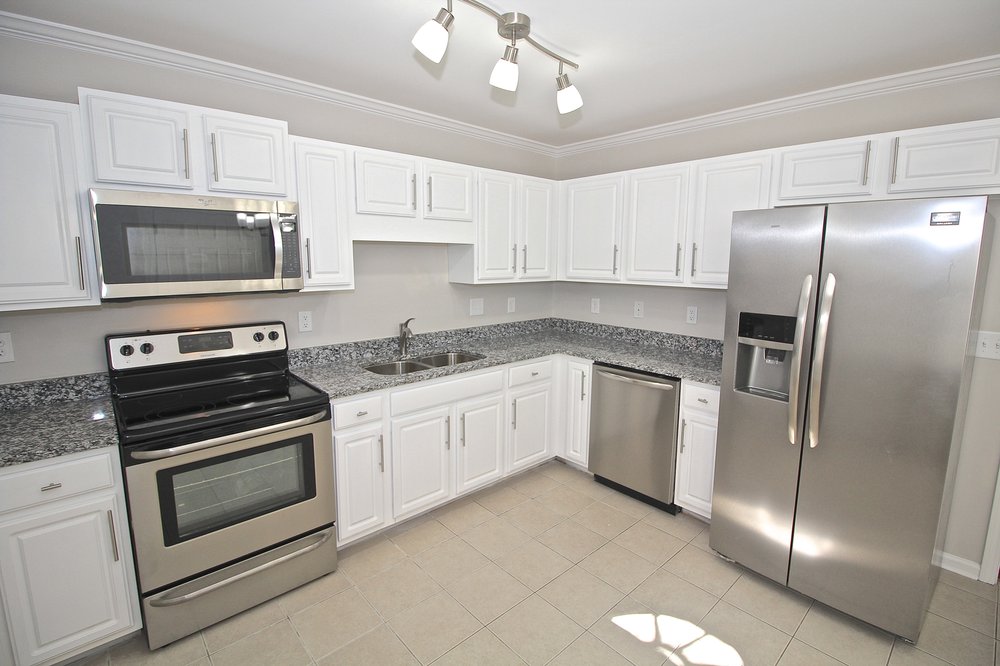 Photo of Jessica Sinski - Showcase Realty