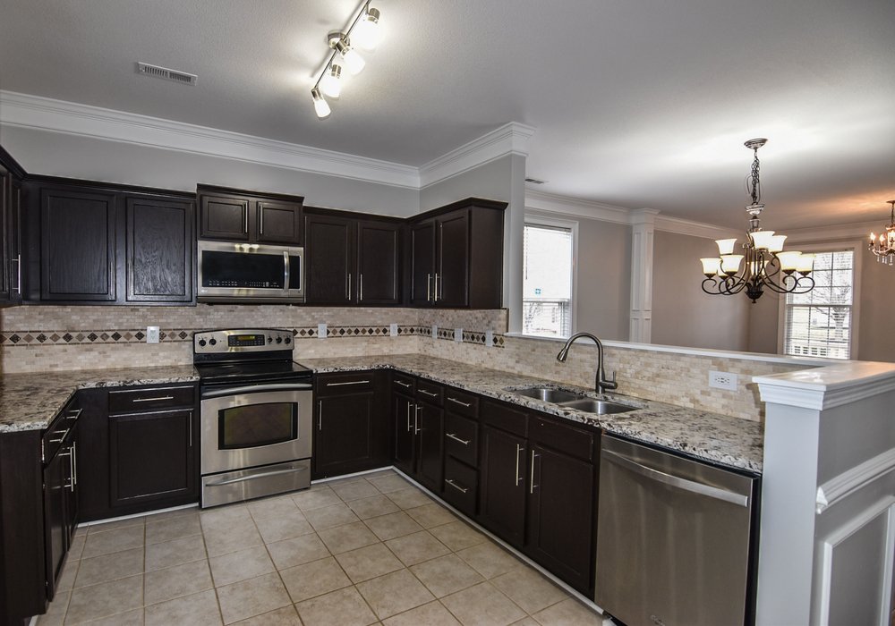Photo of Jessica Sinski - Showcase Realty