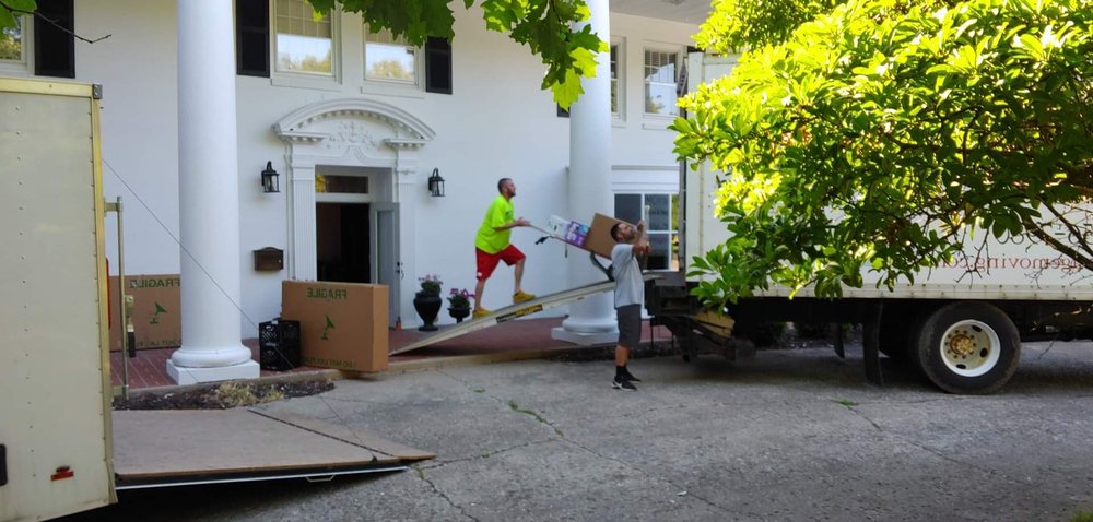 Photo of Above Average Moving