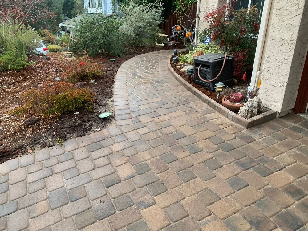 Photo of D'Carmo Interlocking Pavers
