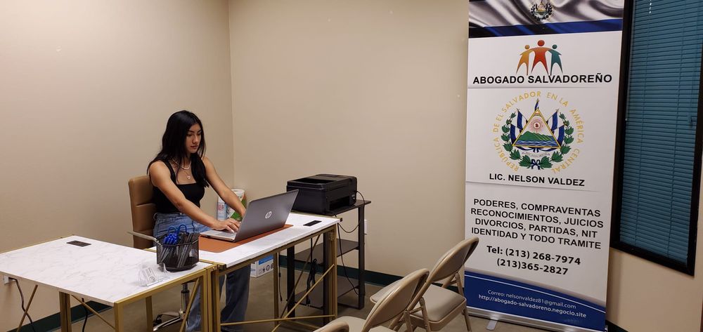 Photo of Abogado Y Notario Salvadoreño En Las Vegas
