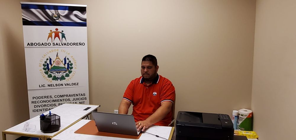 Photo of Abogado Y Notario Salvadoreño En Las Vegas