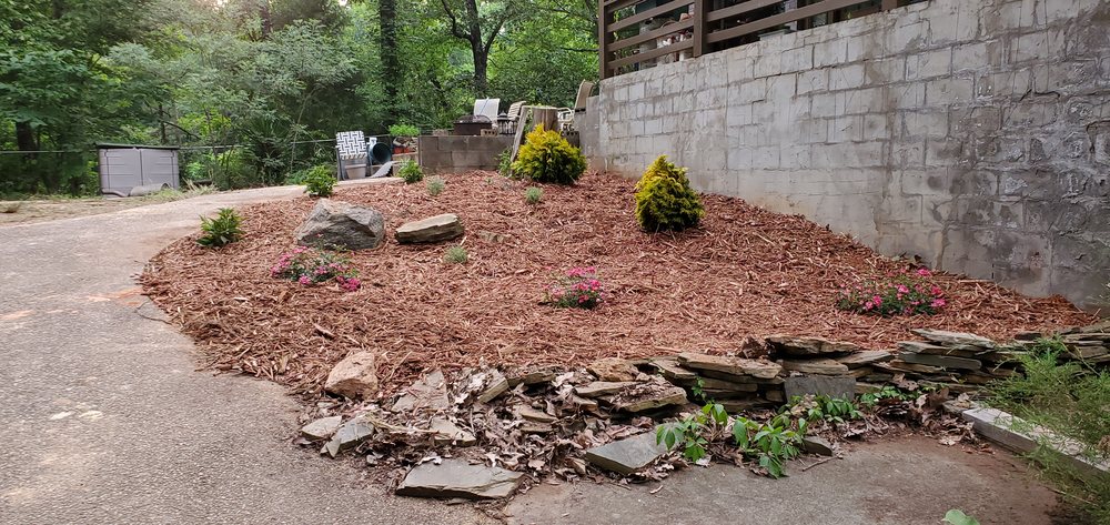 Photo of Tarheel Turf Lawn Care & Maintenance
