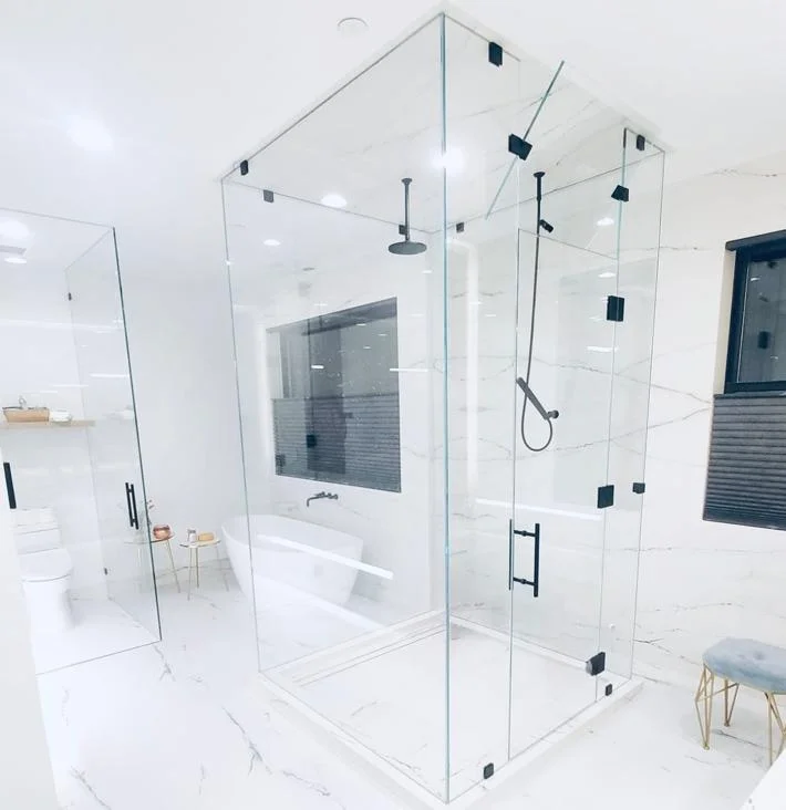 Photo of AQ Glass