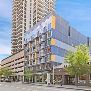 Photo of Emmons on 3rd Apartments