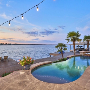 Photo of Sarah Conway Properties Team -- Lake Conroe Real Estate