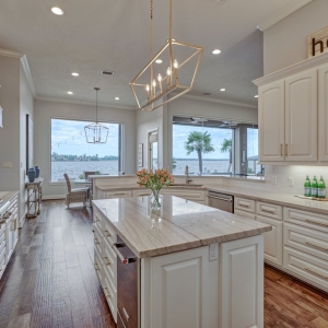 Photo of Sarah Conway Properties Team -- Lake Conroe Real Estate