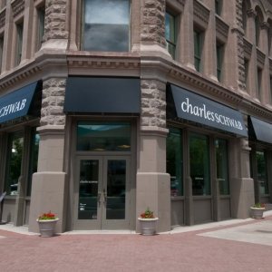 Photo of Charles Schwab