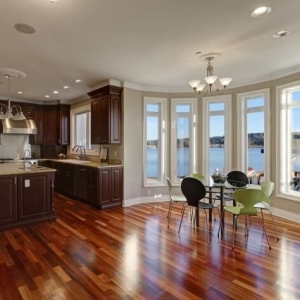 Photo of Gaston Floor