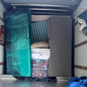 Photo of On 3 Moving