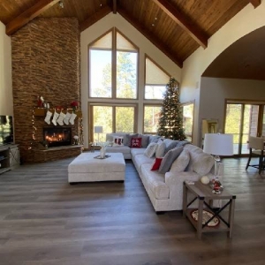 Photo of Cesar's Floor Covering