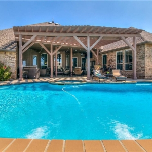 Photo of Leanne Toth - RE/MAX First